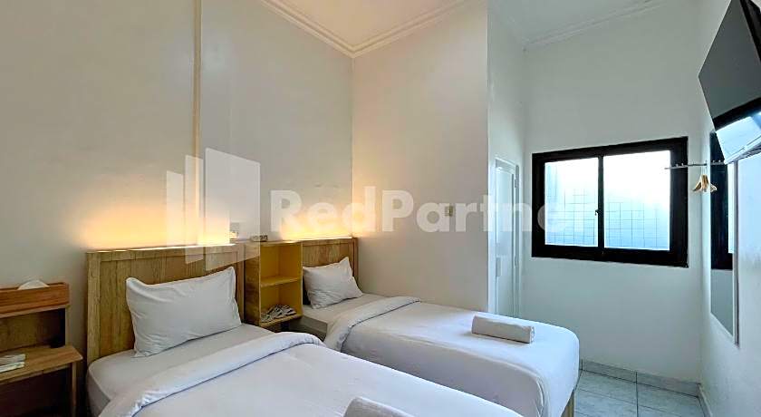 D Palma Near Lokananta Manahan Mitra RedDoorz