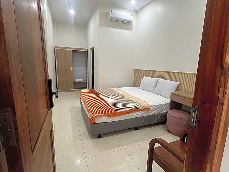 Khách sạn Thái Sơn