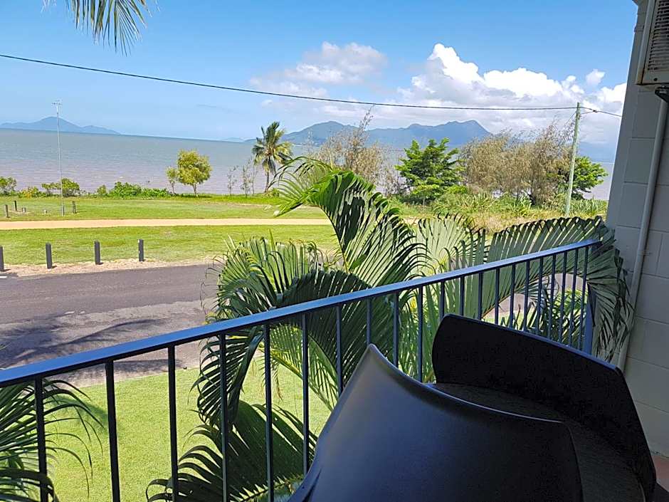 Cardwell Beachcomber Motel & Tourist Park