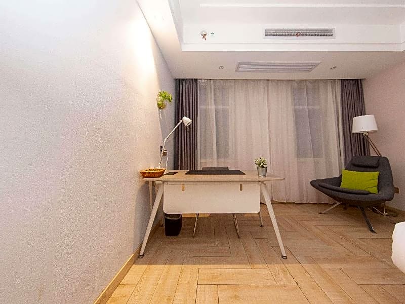 Ibis Styles Nantong Development Zone Shimao Plaza