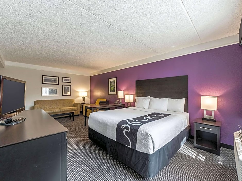 La Quinta Inn & Suites by Wyndham San Antonio Downtown