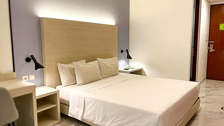 DK Belstar Hotel  Belitung