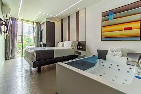 Small Suite with Hot Tub