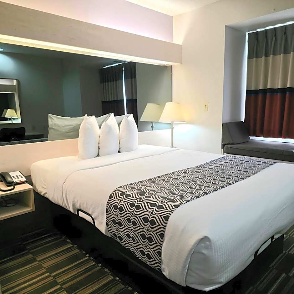 Microtel Inn & Suites By Wyndham Claremore