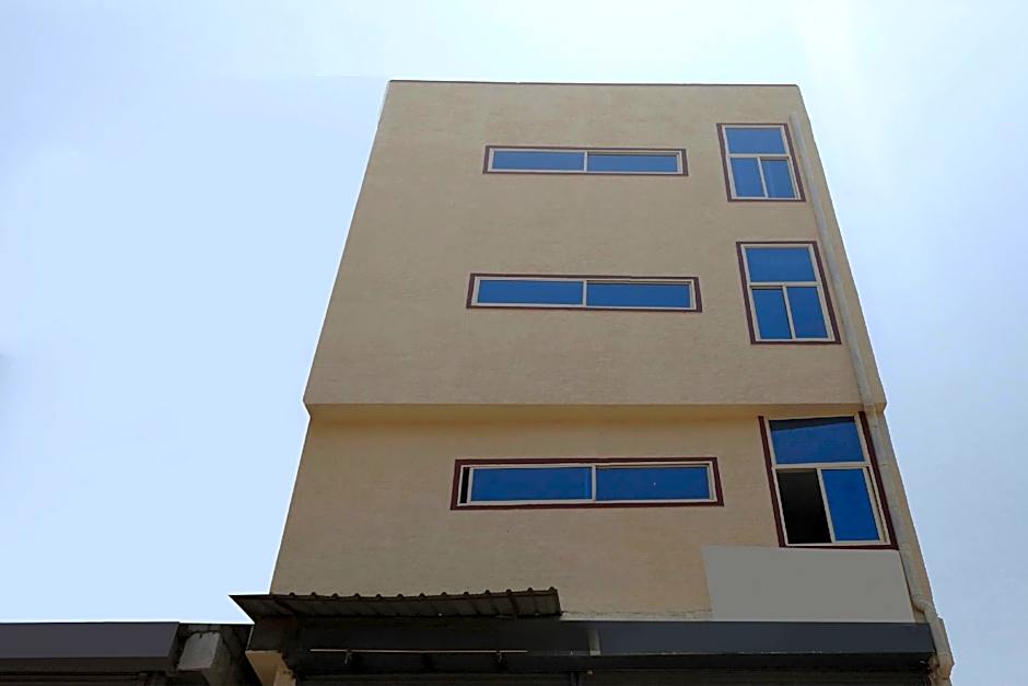 S R Comforts by OYO Rooms