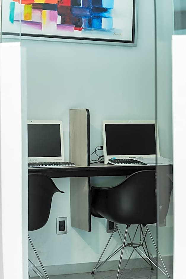 HOTEL LEMON GREEN -Zona Expo Frente al Centro de Convenciones