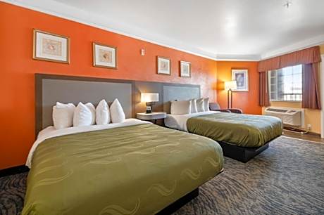 Queen Room with Two Queen Beds - Non-Smoking