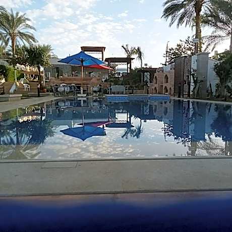 Malaz Qaroun - ملاذ قارون