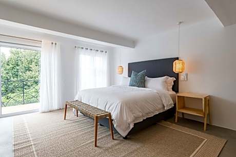 Luxury King Room with Balcony