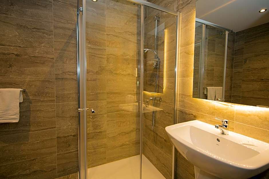 Relax Inn Hotel