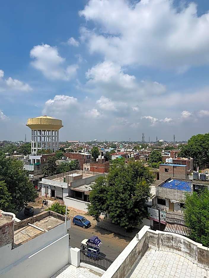 Friends Guest House and Hostel