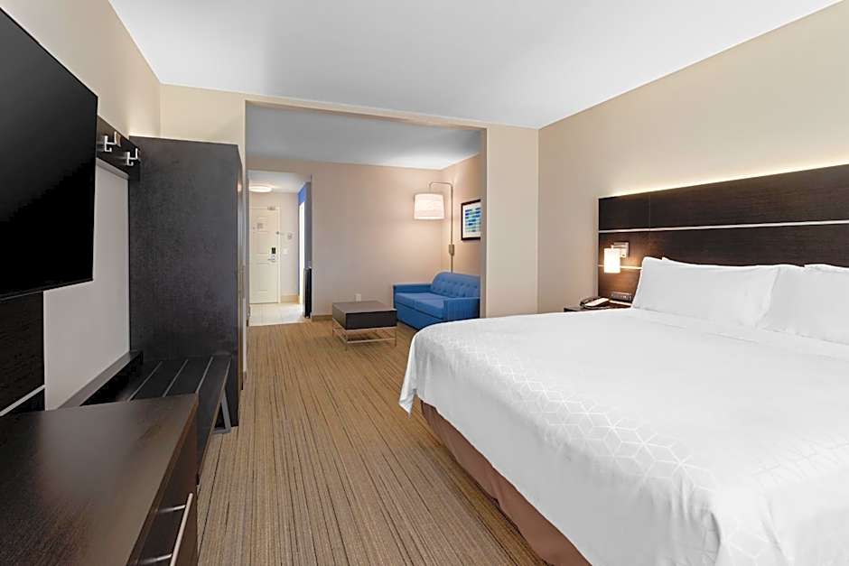 Holiday Inn Express & Suites Lake Placid by IHG