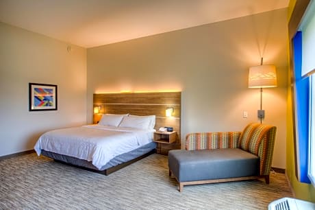 King Room - Hearing Accessible/Non-Smoking