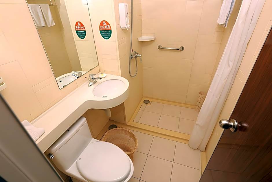 Green Tree Inn Nanjing Zhonghua Gate Subway Station Hotel