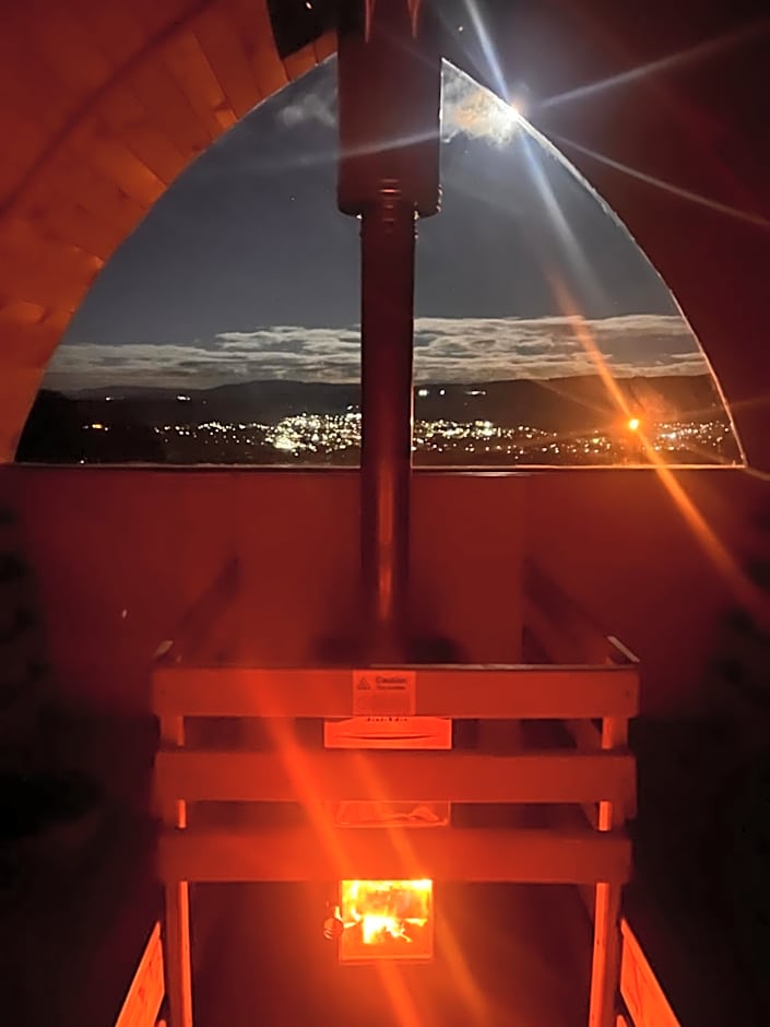 Stoneymollan over Loch Lomond