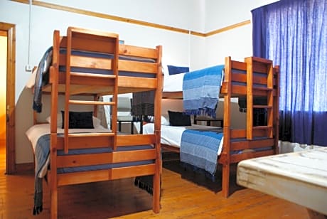 Basic Dormitory Room 