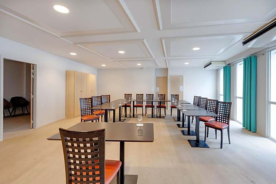 Karaez Hôtel - BritHotel Carhaix