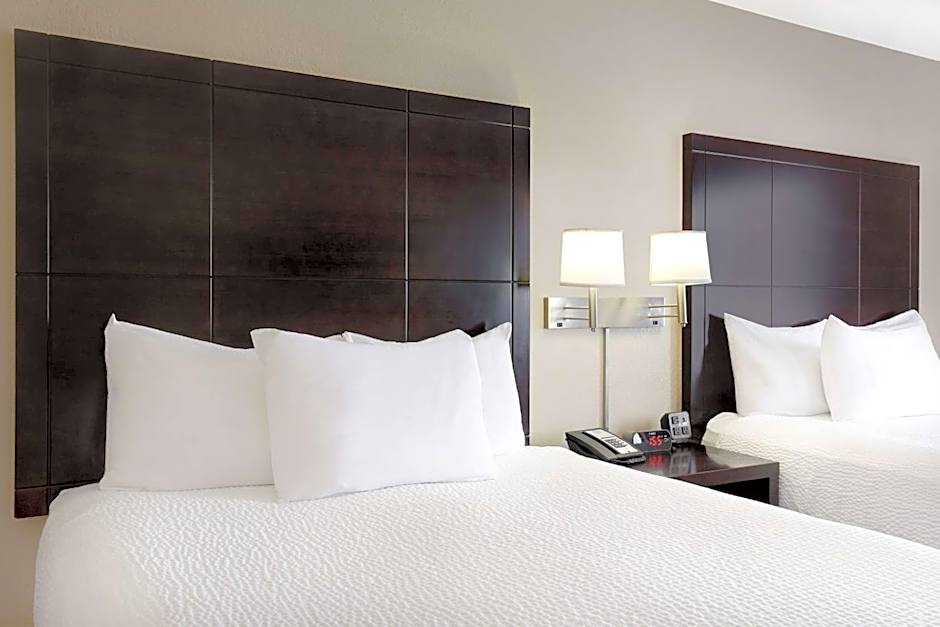 Days Inn by Wyndham Medicine Hat