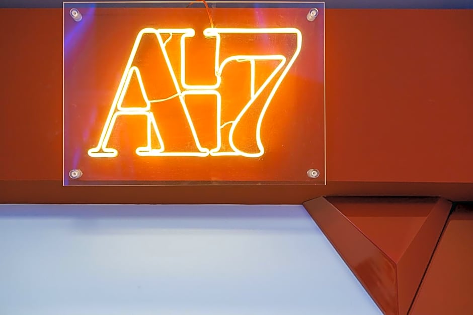 Art Seven Hostel Capsules