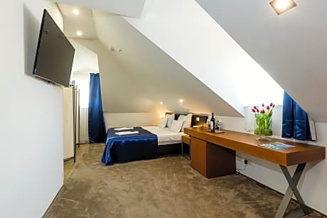 Standard Double Room - Attic
