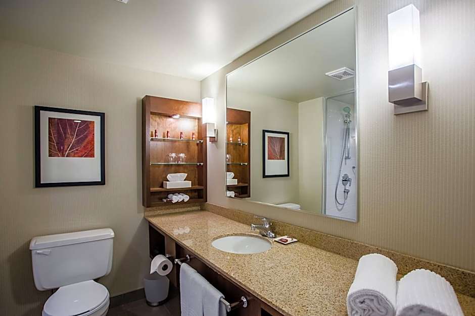 Delta Hotels by Marriott Saguenay Conference Centre