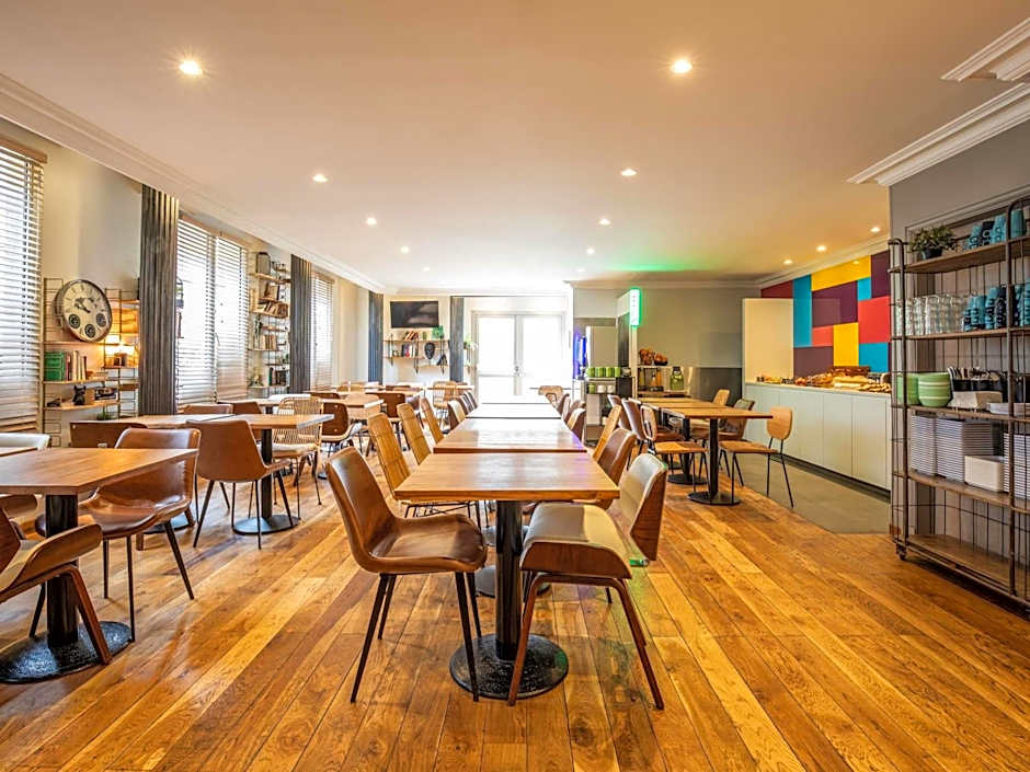 Ibis Styles Paris Tolbiac Bibliotheque