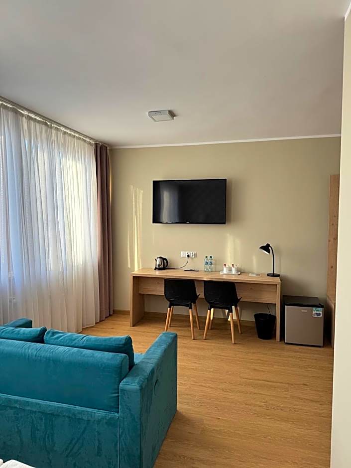 Carina Hotel