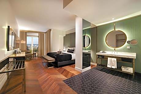 Deluxe Double Room with Sea View