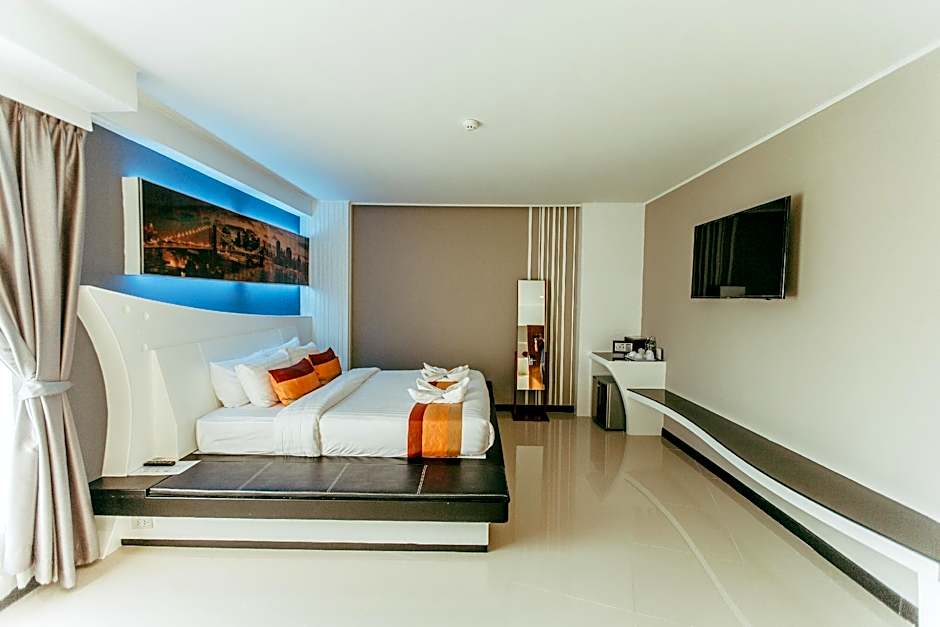 Photo 1 of 12 of Deluxe Room