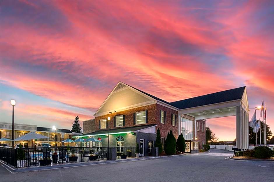 Best Western Hendersonville Inn