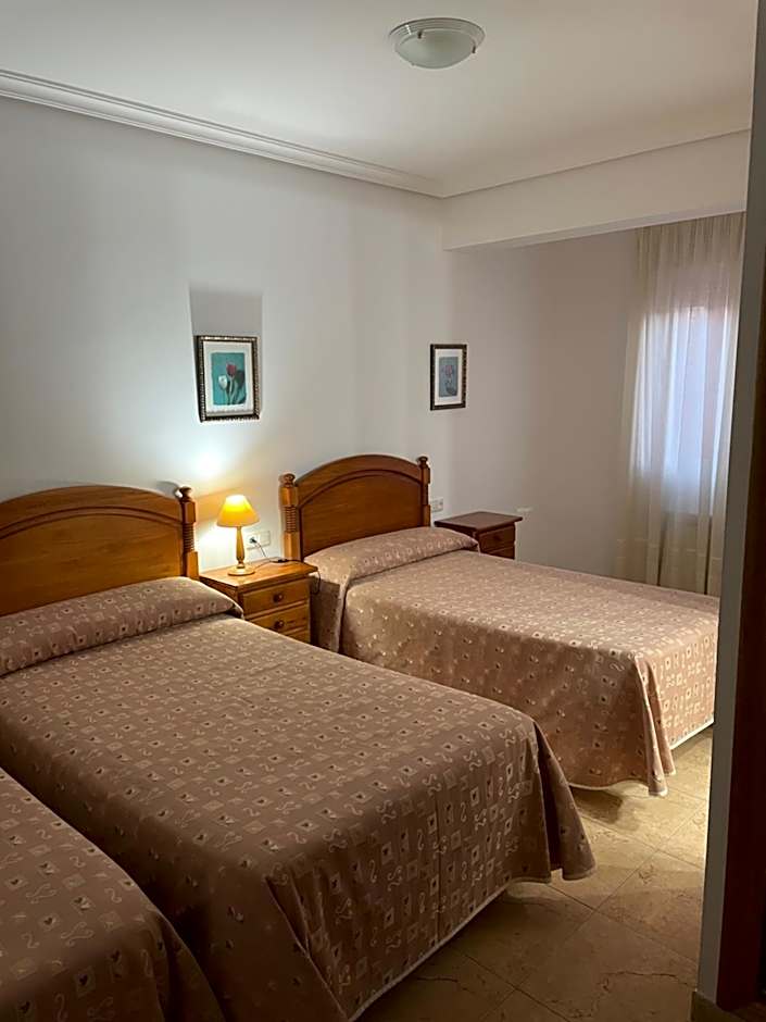 HOTEL MORENO