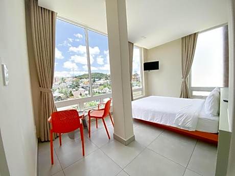 Suite with City View