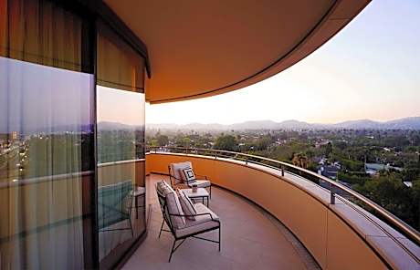 Suite with Terrace and Beverly Hills View