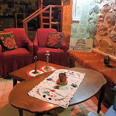 Antique guest house