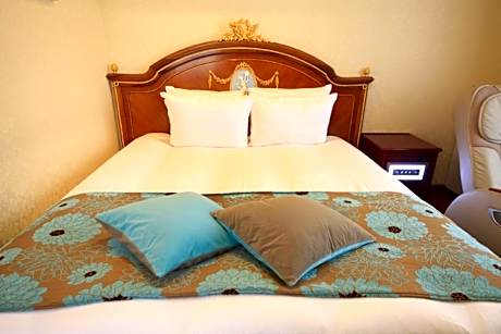 Deluxe Double Room - Non-Smoking