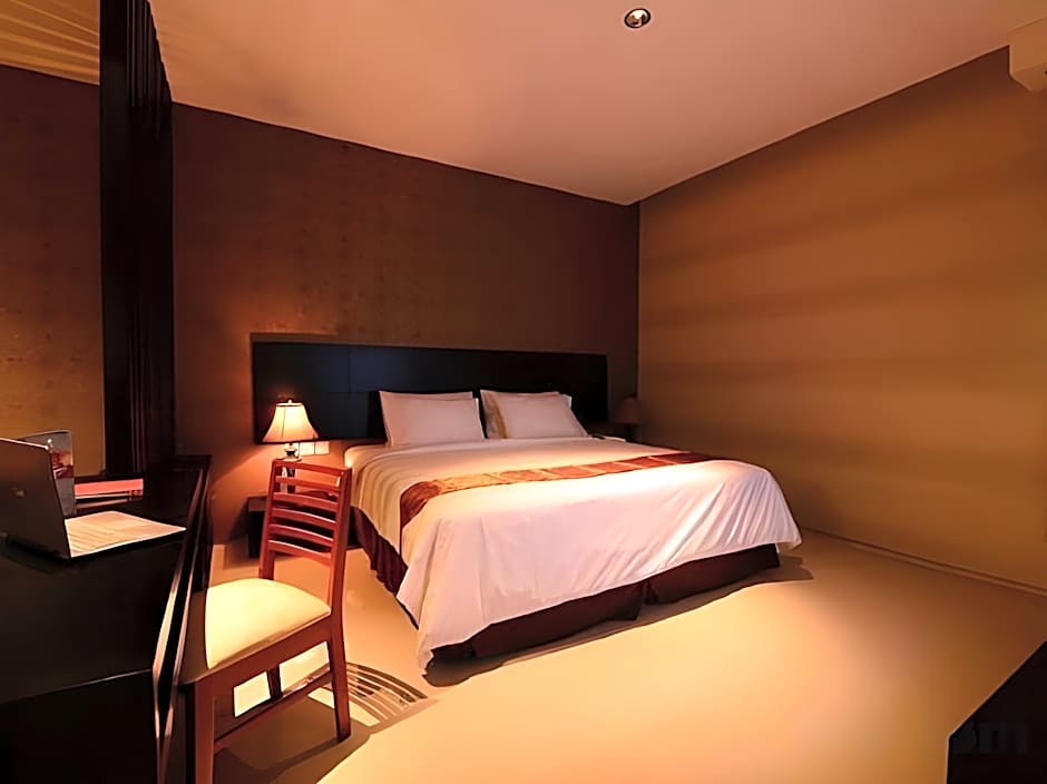 Emilia Hotel By Amazing - Palembang