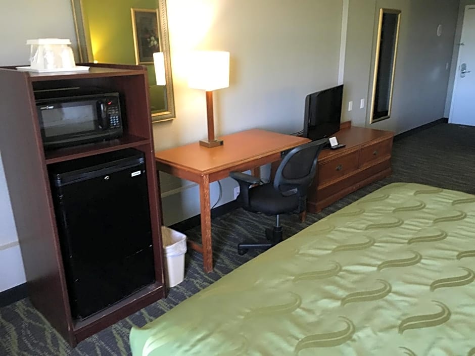 Quality Inn & Suites Winter Park Village Area