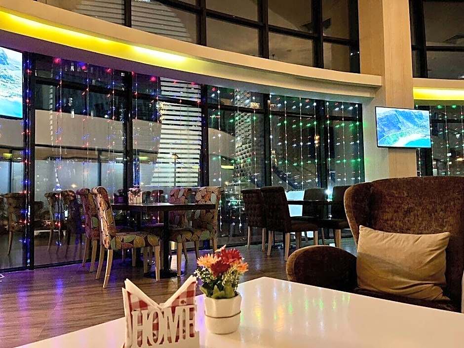 Sky Tower Hotel