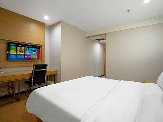 GreenTree Inn Changzhou Menghe Town Chengfeng Building