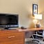 Comfort Inn & Suites Russellville I-40