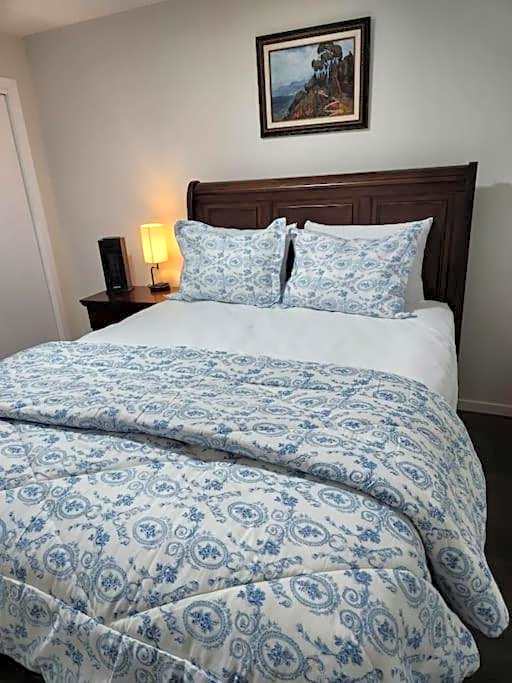 Avocado Executive Suite 2