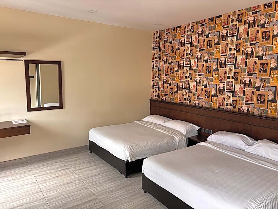 Islander Lodge by LWE