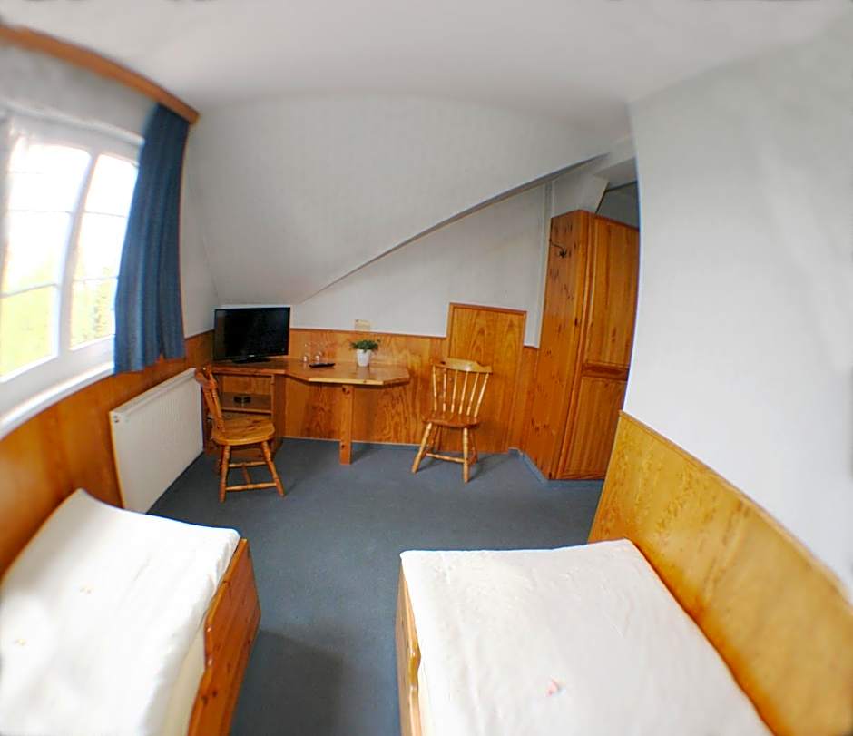 Landgasthof zur krummen Linde