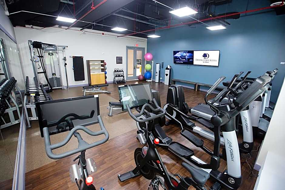 DoubleTree By Hilton Guest Suites & Conf. Center Chicago Downers Grove