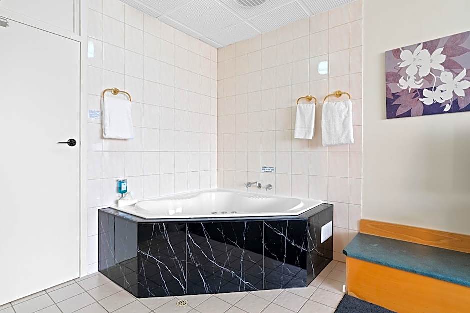 Adelaide International Motel