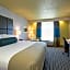 Holiday Inn Express and Suites Carlisle Harrisburg