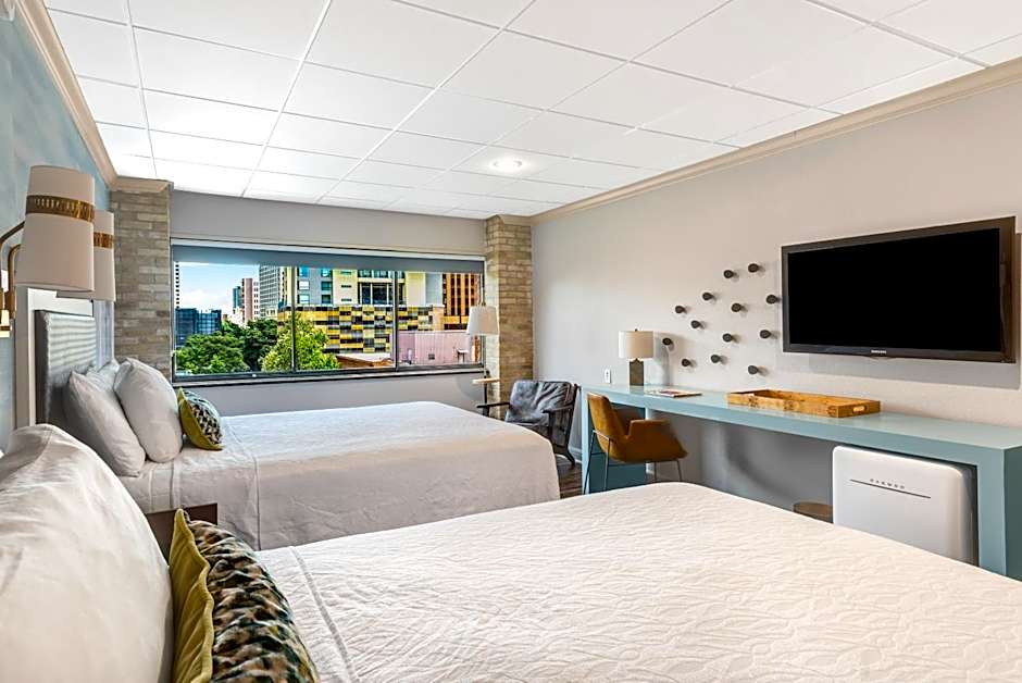 Photo 1 of 5 of 2 Queen Beds, City View
