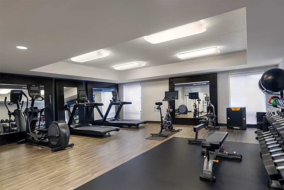 Hampton Inn & Suites Albany-Downtown