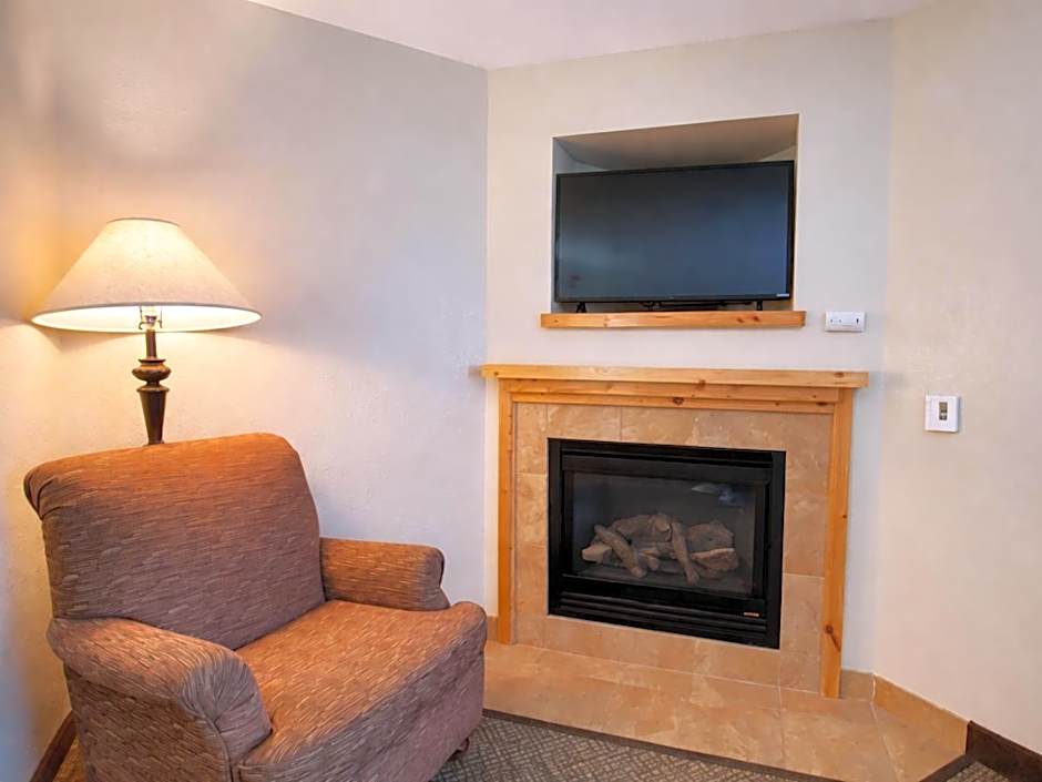 MountainView Lodge and Suites