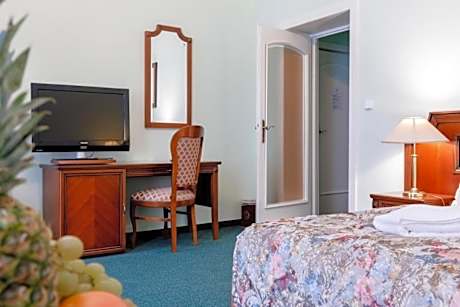 Small Double Room